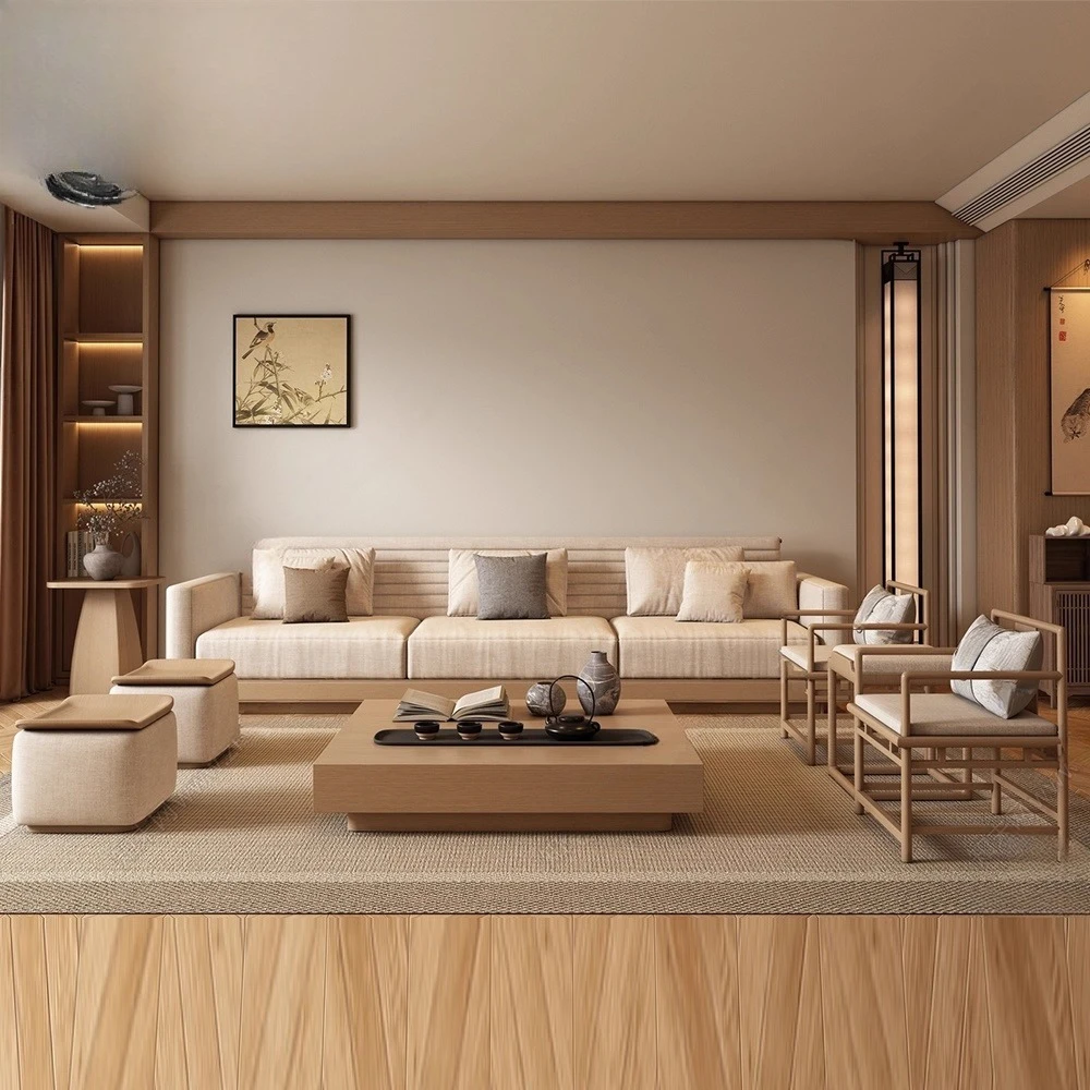 Leichtes, luxuriöses, einfaches Wohnzimmer, Zen-Villa, Verkaufsbüro, Modellzimmer