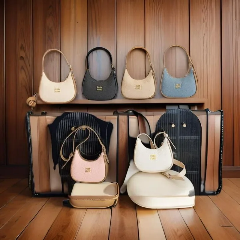 

Elegant Paris Fashion Tote Bag - Luxury Leather Crossbody Handbag With Minimalist Design, Large Capacity Commuter