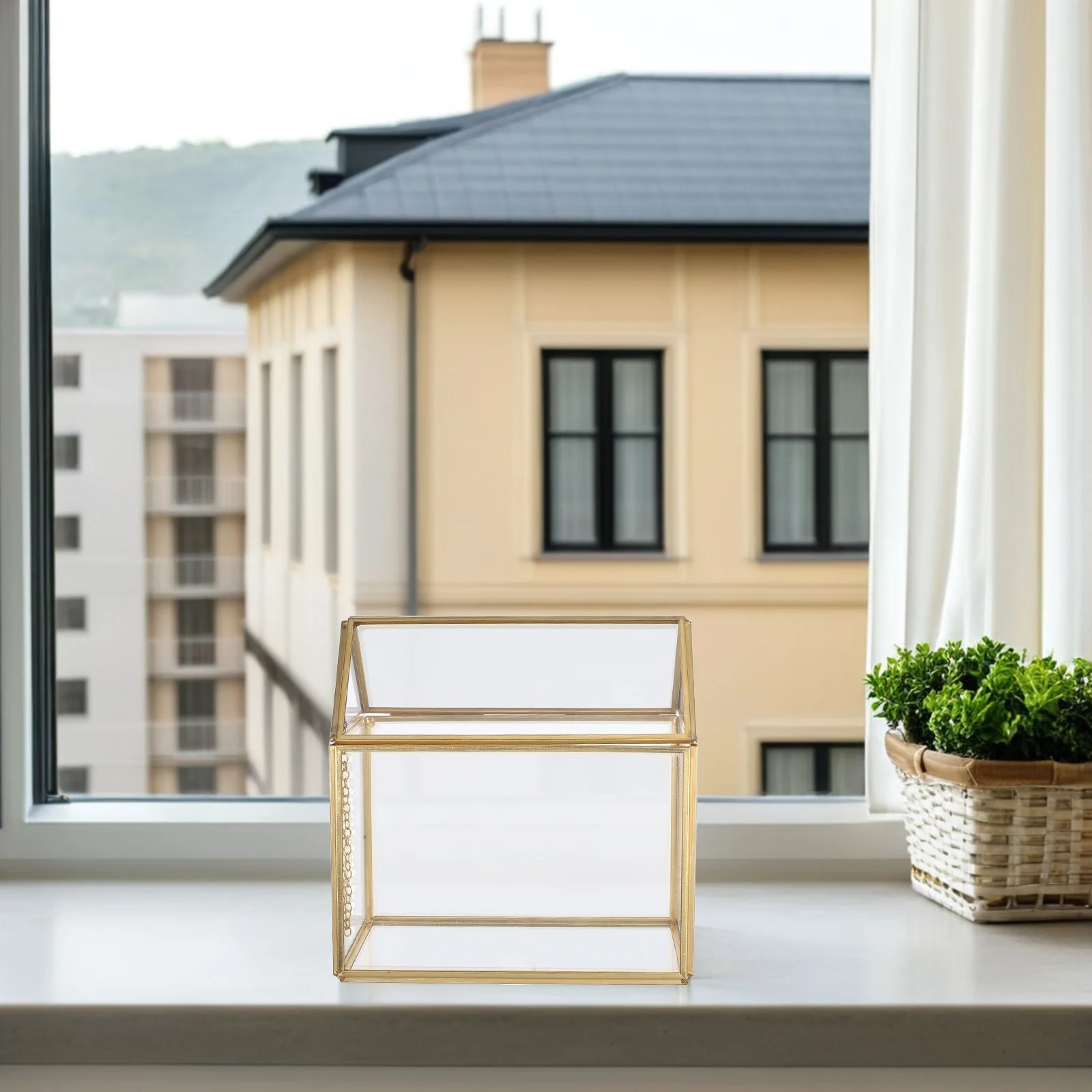 

Creative Glass Terrarium Indoor Tabletop Planter Succulent Cacti Moss Garden Geometric Glass Greenhouse Centerpiece