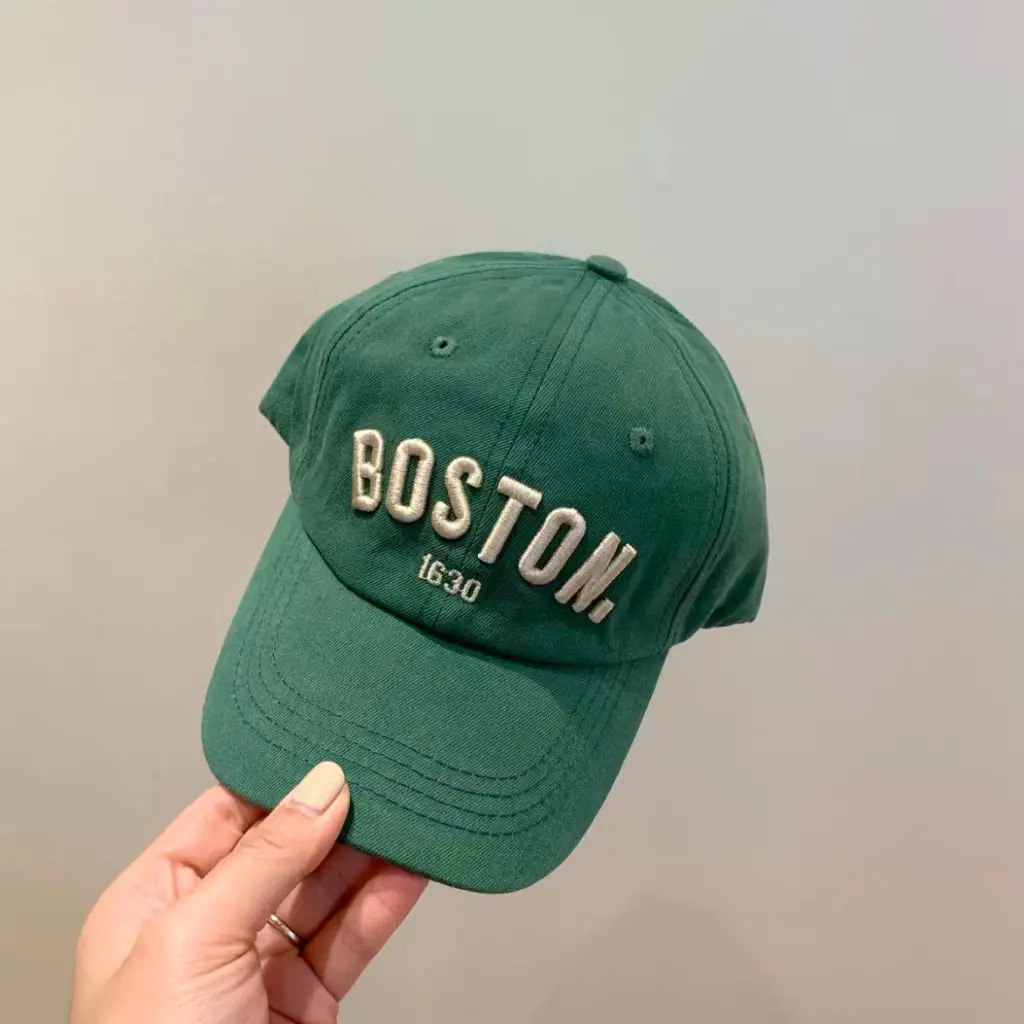 Boné de beisebol infantil moderno com letras bordadas Boston, boné casual com aba curta para meninos