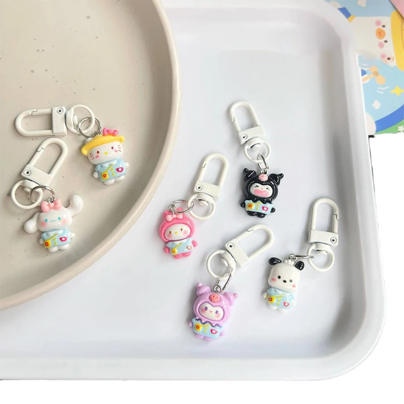 Kawaii Sanrio Kuromi Hello Kitty Cannella Portachiavi per cani Simpatico cartone animato Portachiavi per auto Ciondolo Zaino per la scuola Decorazione Giocattolo per bambini Regalo