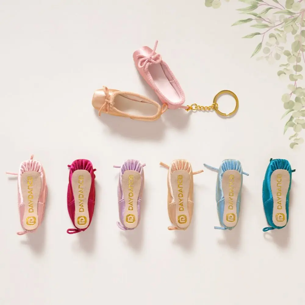 Mini Ballet Shoes Keychain Pointe Shoes Keyrings Handmade Pointe Shoe Charm Bag Penddant Gift for Dance Lovers