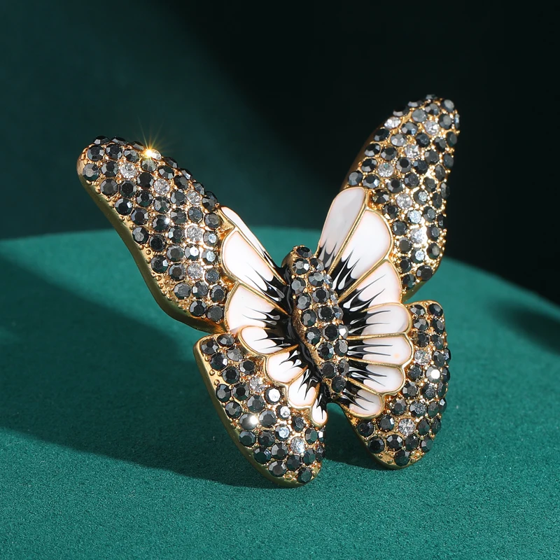 

Quality Vintage Large Butterfly Rings Antique Rhinestone For Woman 2026 Gold Color Metal Classic Finger Jewelry High Accessories