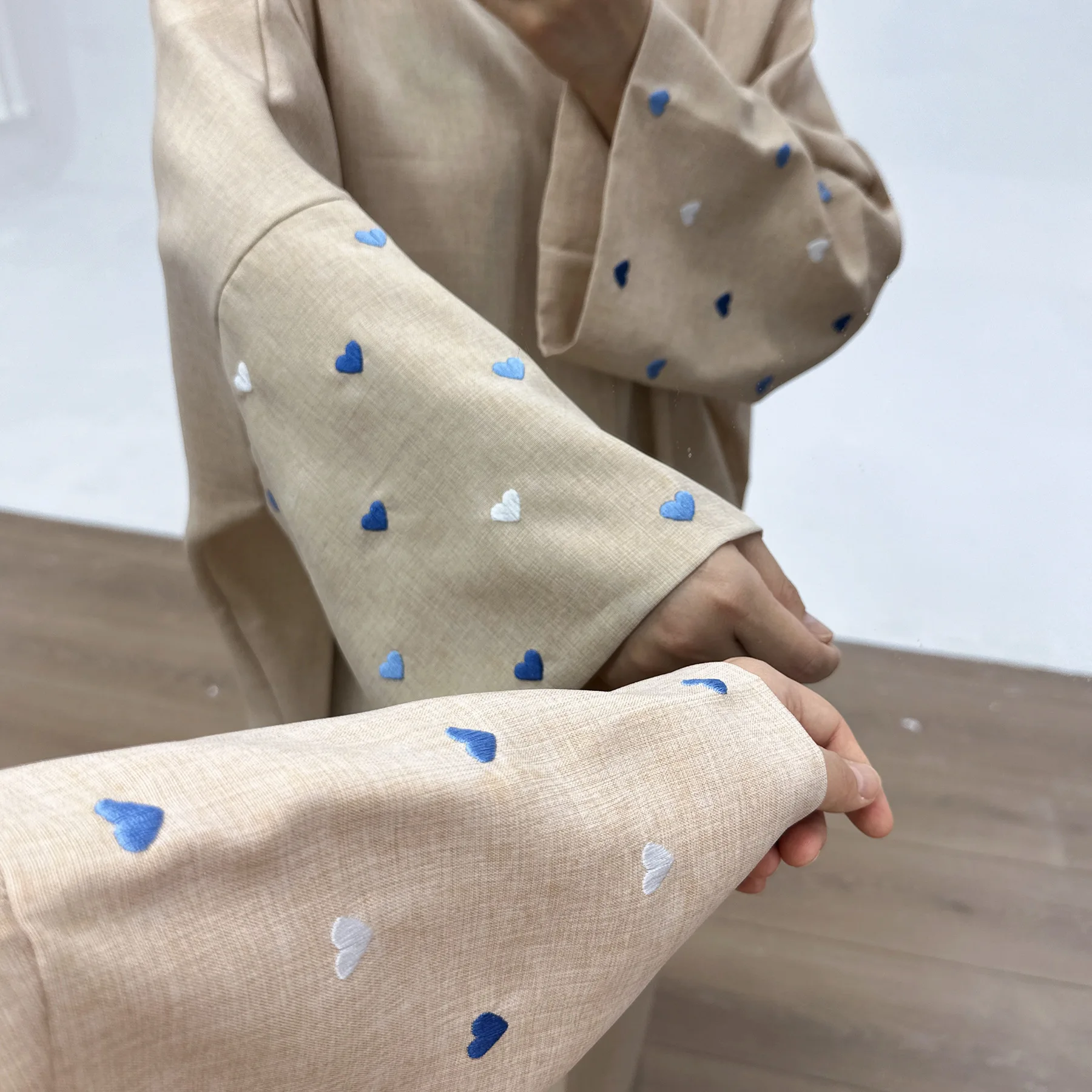 Heart Embroidery Open Abaya 2025 Kimono Coat Muslim Women Dress Islamic Modest Clothing Ramadan Eid Cardigan Kaftan Dubai Robe