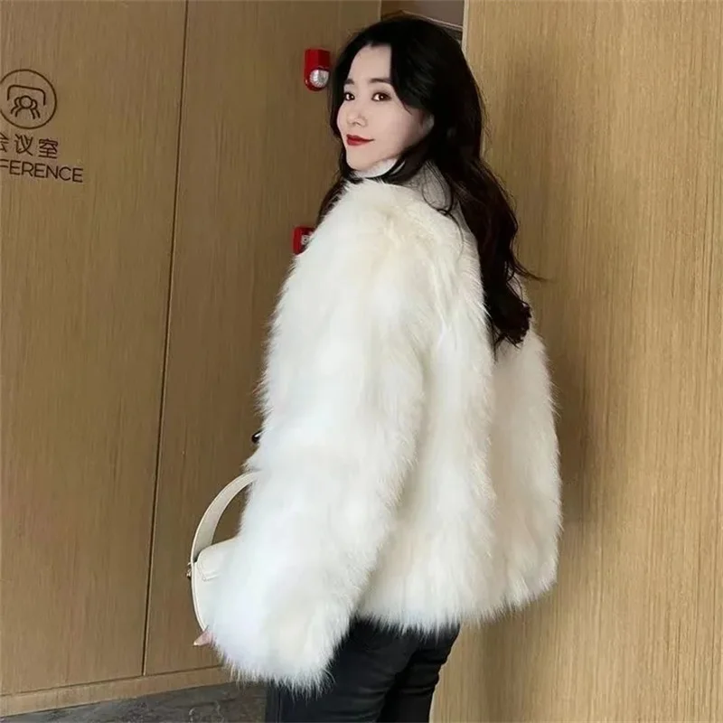 2023 autunno inverno nuovo cappotto di erba in pelliccia di volpe sintetica con una piccola fragranza e temperamento versione coreana cappotto caldo in peluche addensato