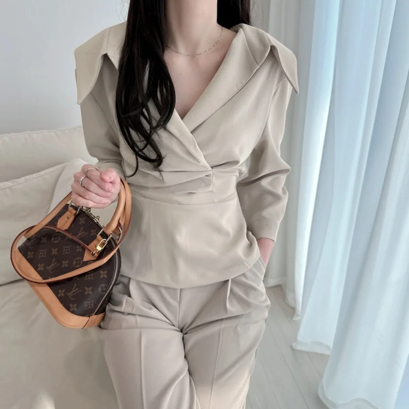 

Blouse Women Office Lady Korea French Style Long Sleeve Solid Knitted Belt V-Neck Blusas Womens Tops And Blouses