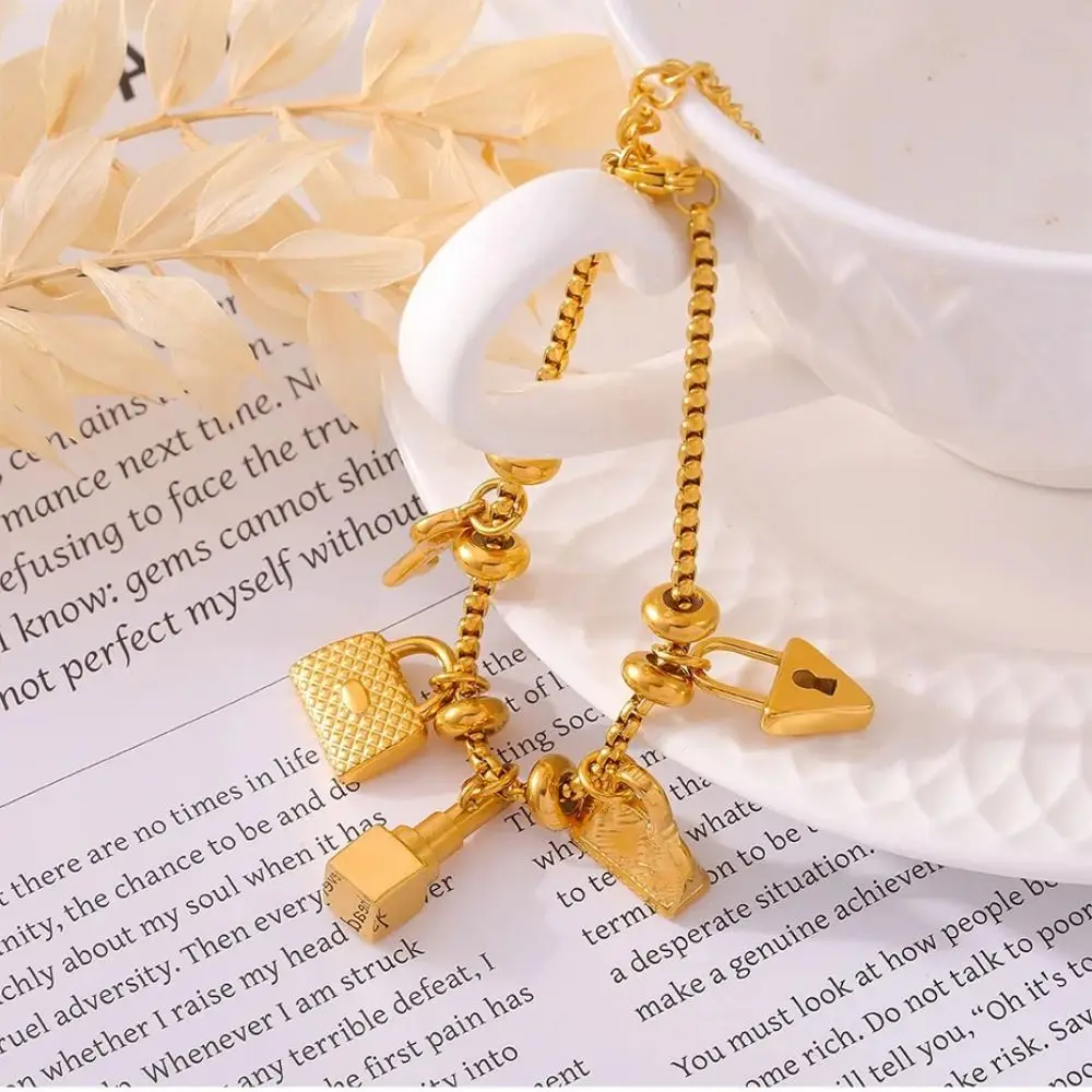 新しい316Lステンレススチールチャームブレスレット18Kゴールドメッキギフトペンダントブレスレットマルチペンダント女性用ブレスレット