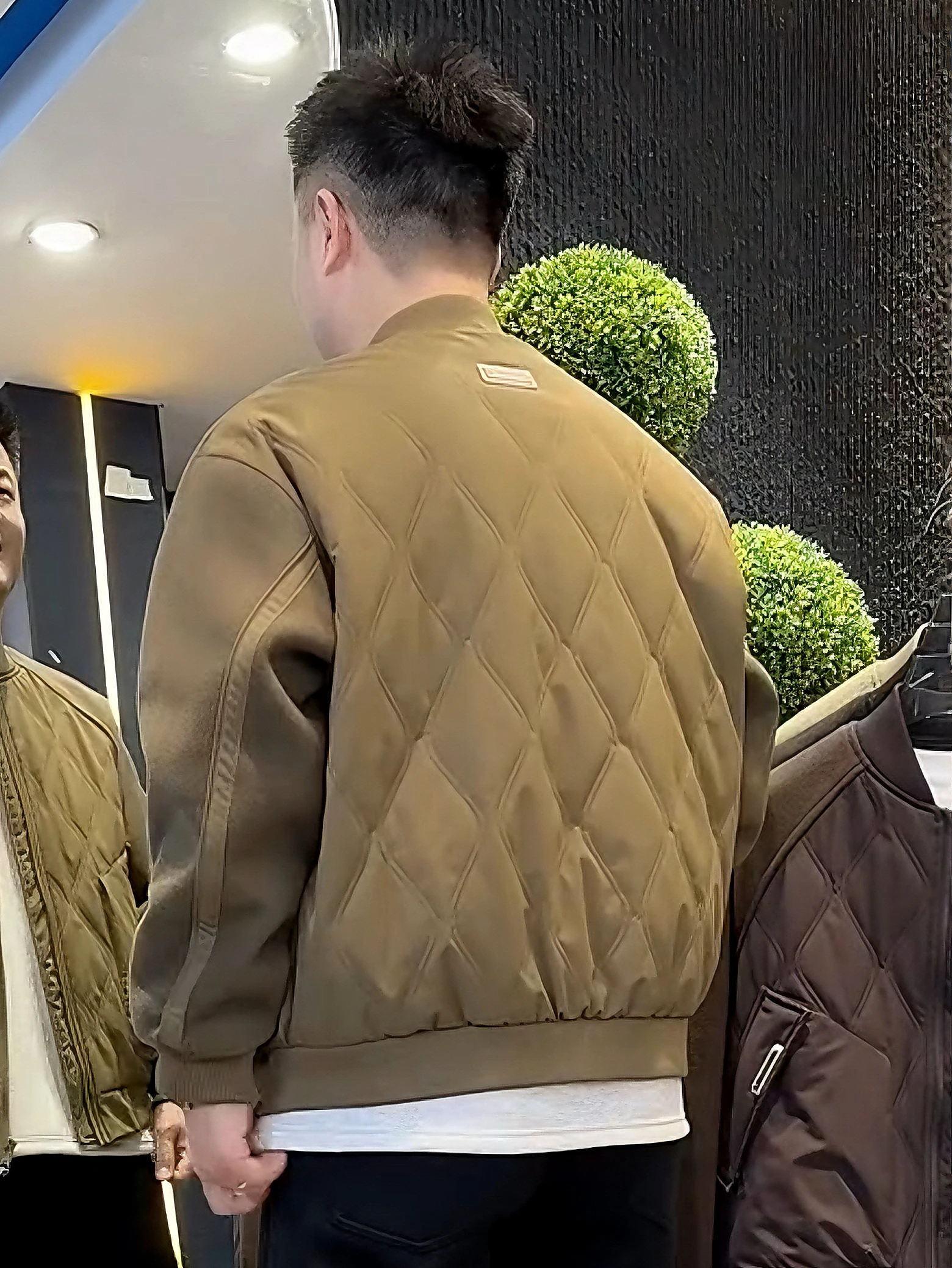 

Мужская зимняя куртка свободного кроя с воротником-бомбером, на флисовой подкладке, на молнии, теплая, повседневная, с наполнителем из полиэстера