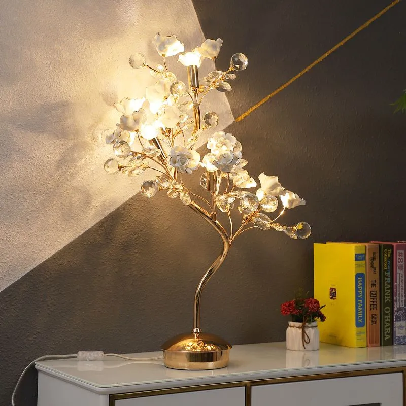 

Nordic White Rose Desk Lamp Living Room Bedroom Hotel Flower Desk Lamp