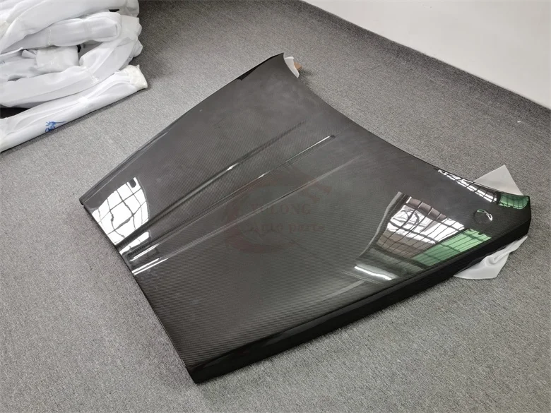 High Quality M Style Carbon Fiber Hood for Rolls-Royce Cullinan Carbon Fiber Bonnet