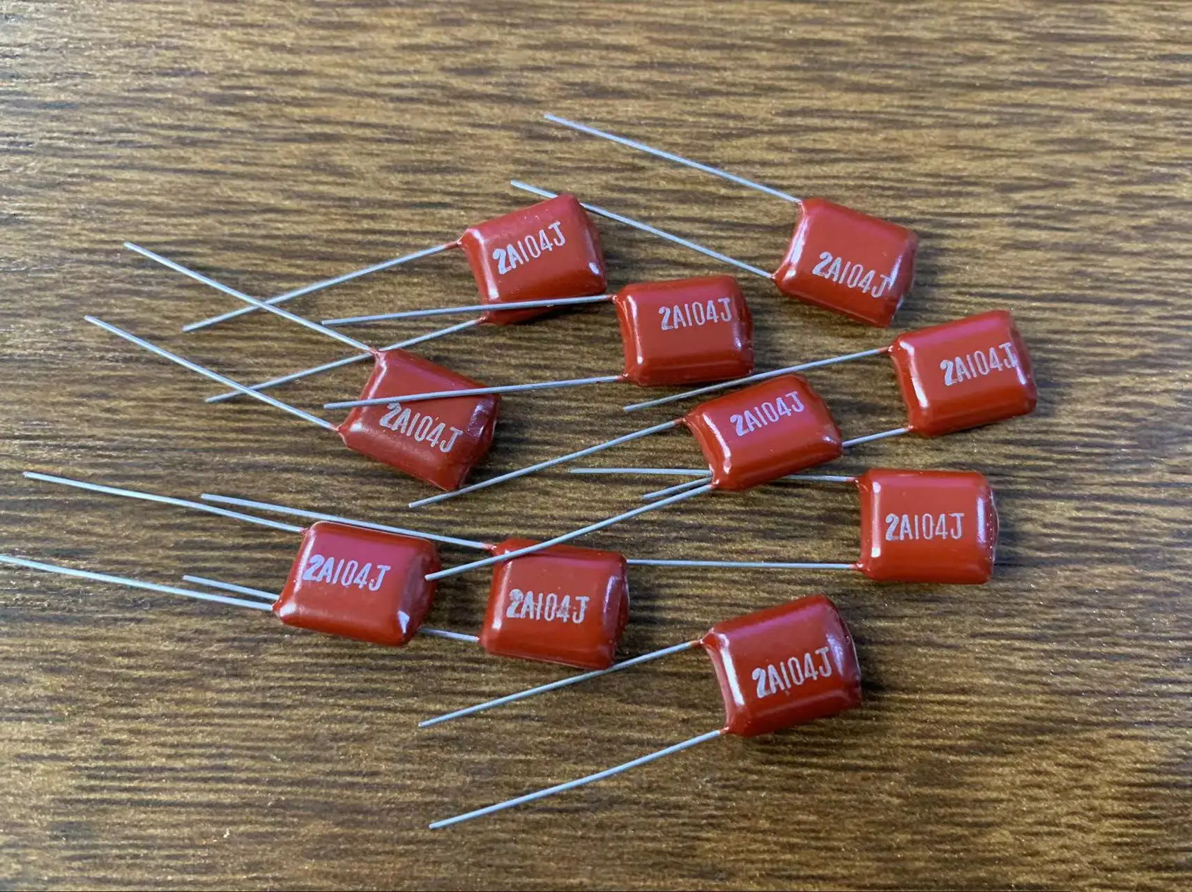 10pcs MYLAR 100V 2A104J Brown Color Mylar Polyester Film Capacitor Metallized 100nF Polypropylene Capacitors Made in Korea