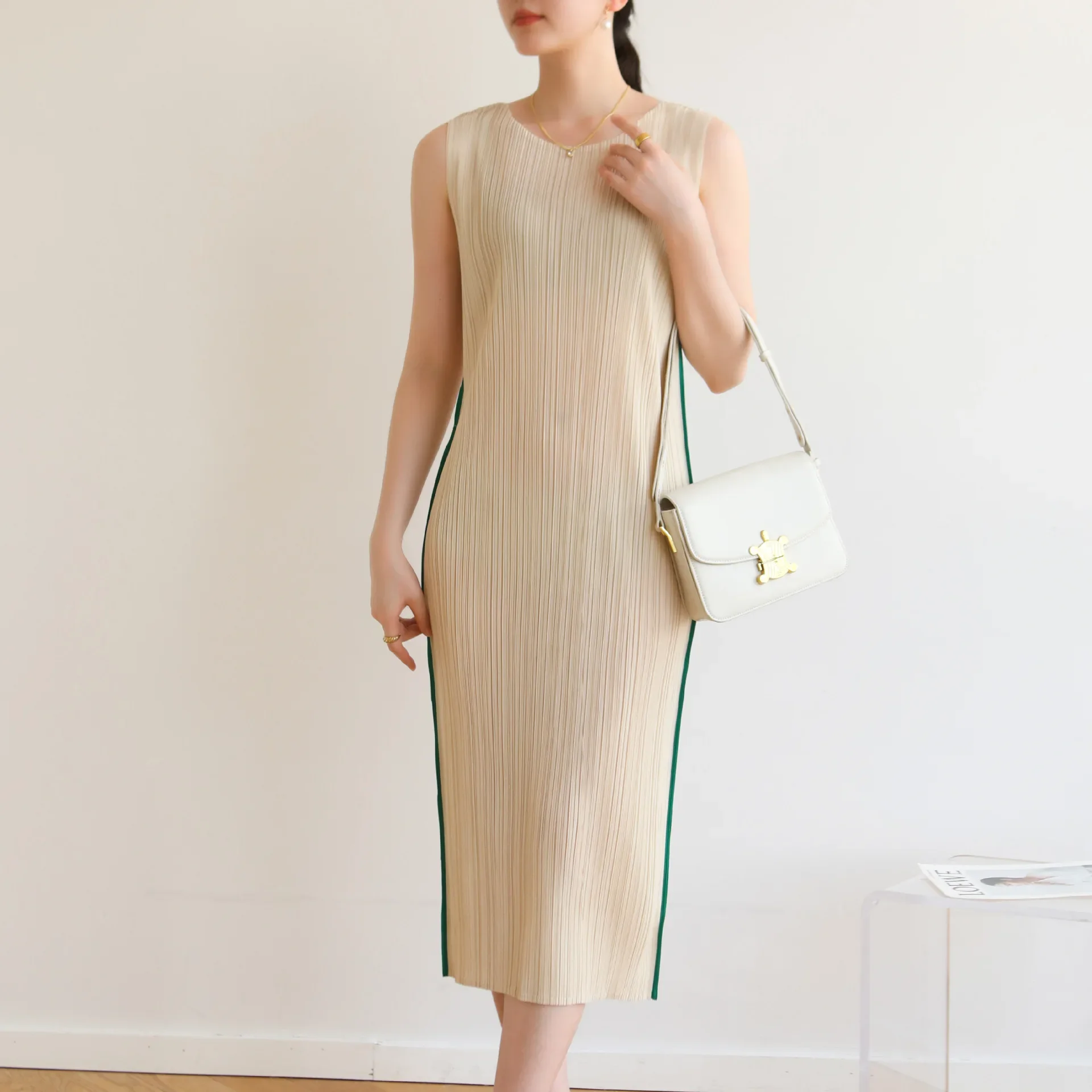 

Pleats Original This Undershirt Dress Women 2024 High-end Pleated Round Neck Dress Women Summer Sleeveless Slim Thin Long Skirt