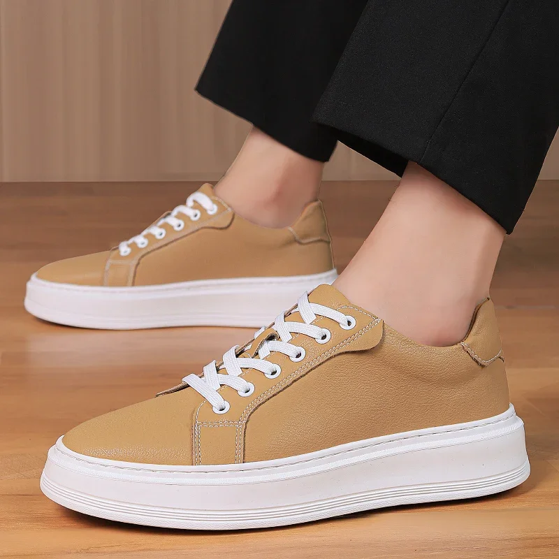 

2025 New Men's Casual Leather Shoes Outdoor Genuine Leather Designer Sneakers Comfy Flats Fashion Lace Up Tenis Masculino Shoes