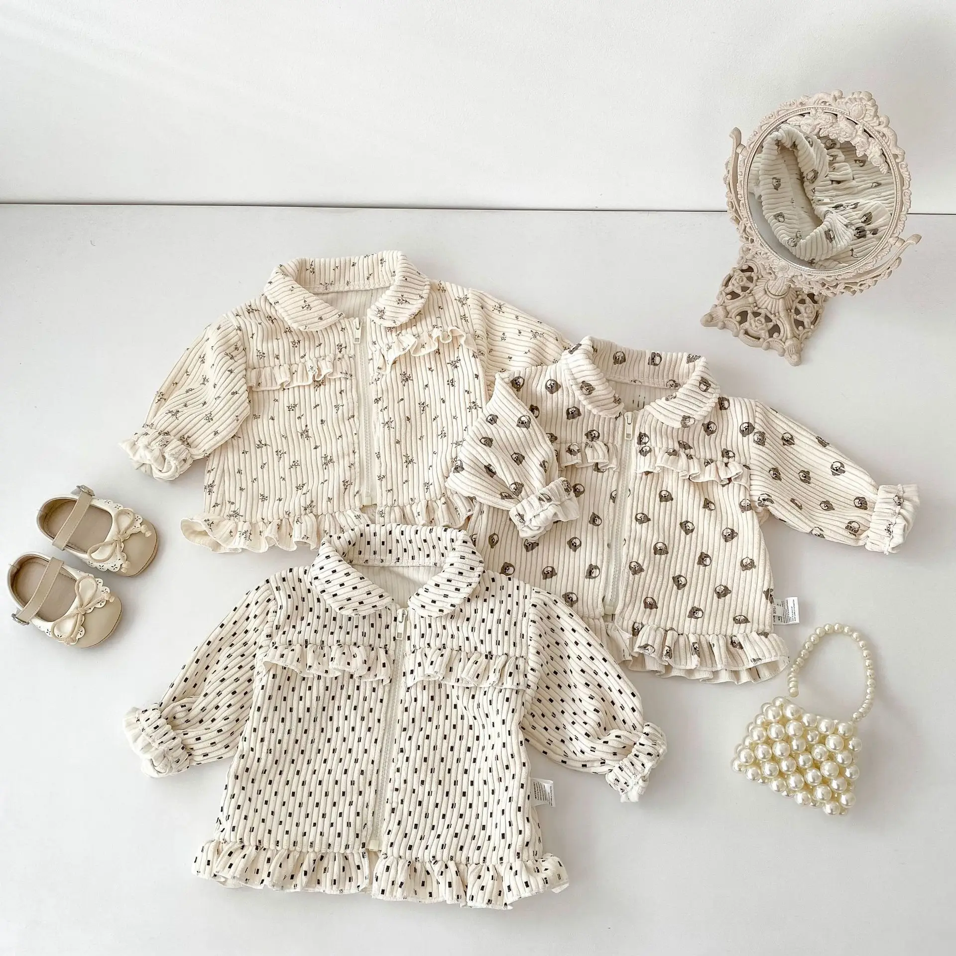 2026 Autumn New Baby Girl Long Sleeve Coat Cute Bear Print Girls Sweet Floral Zipper Jacket Toddler Lapel Corduroy Cardigan