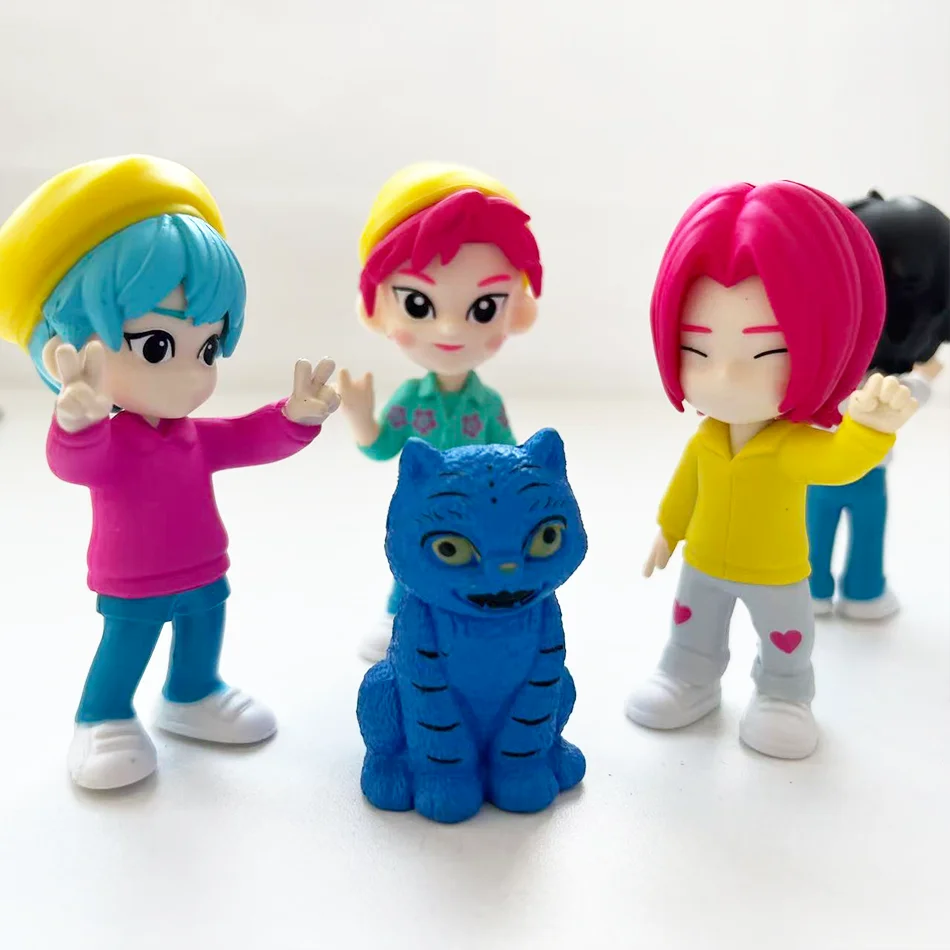 2025 novo em estoque caça monstro k-pop caça monstro modelo artesanal caixa cega na moda boneca decoração de mesa ornamento presente do festival