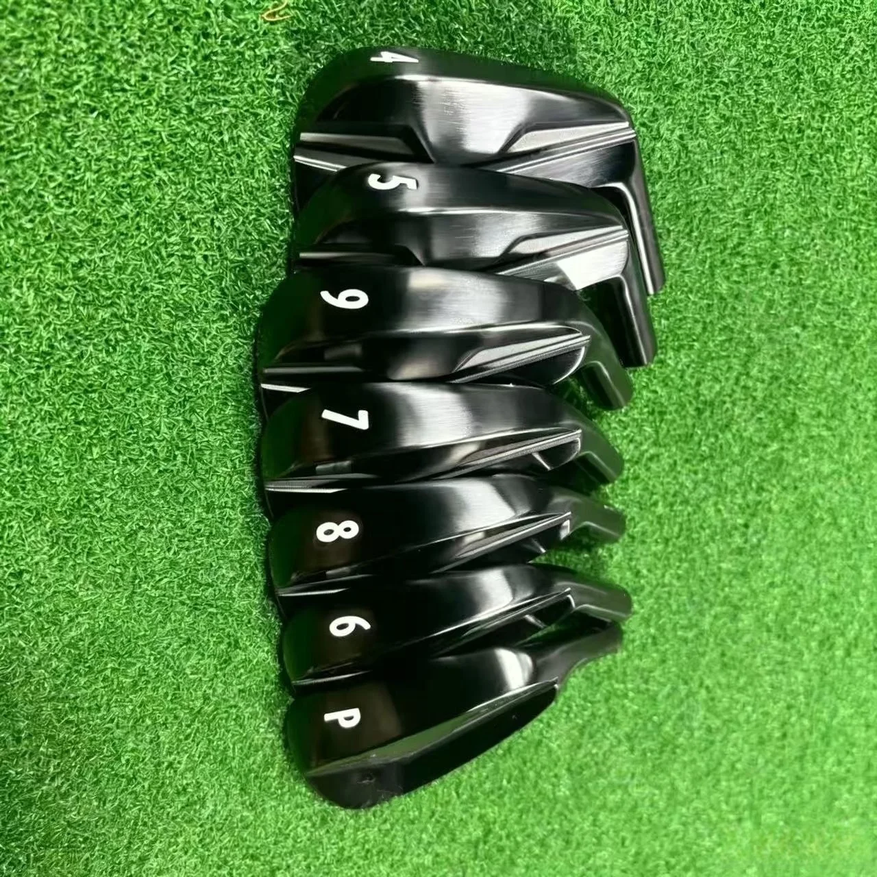 

Golf Irons Set 4-PW Carbon Steel Muscle Cavity Right Handed Golf Clubs for Mid Low Handicappers