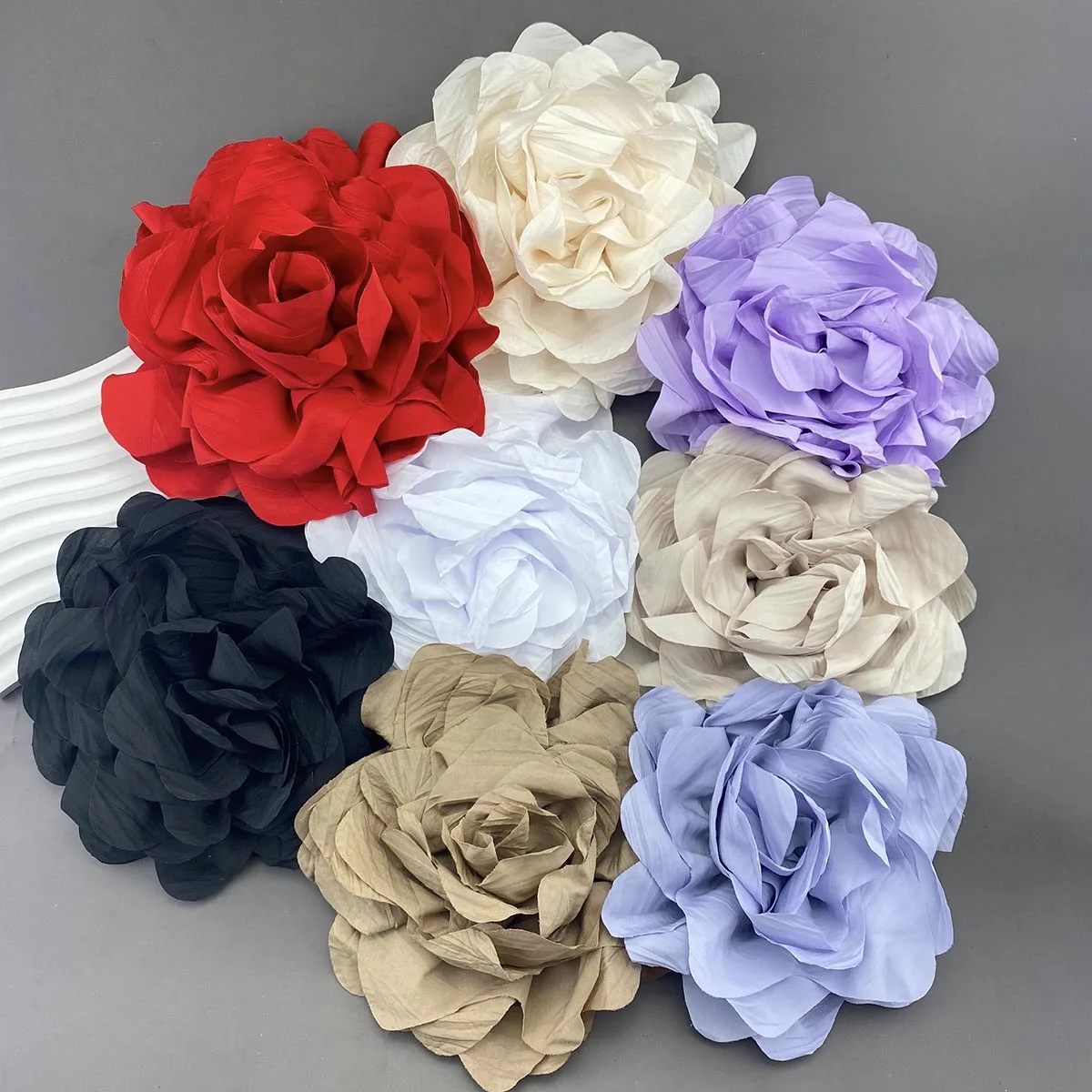 French Solid Color Pleated Fabric Brooch Camellia Light Luxury Exaggerated Party Party Couples Matching Color Clothing
