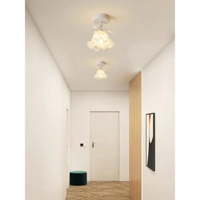 

Corridor lights are simple, modern, creative, and creamy. Corridor lights are high-quality, warm, romantic