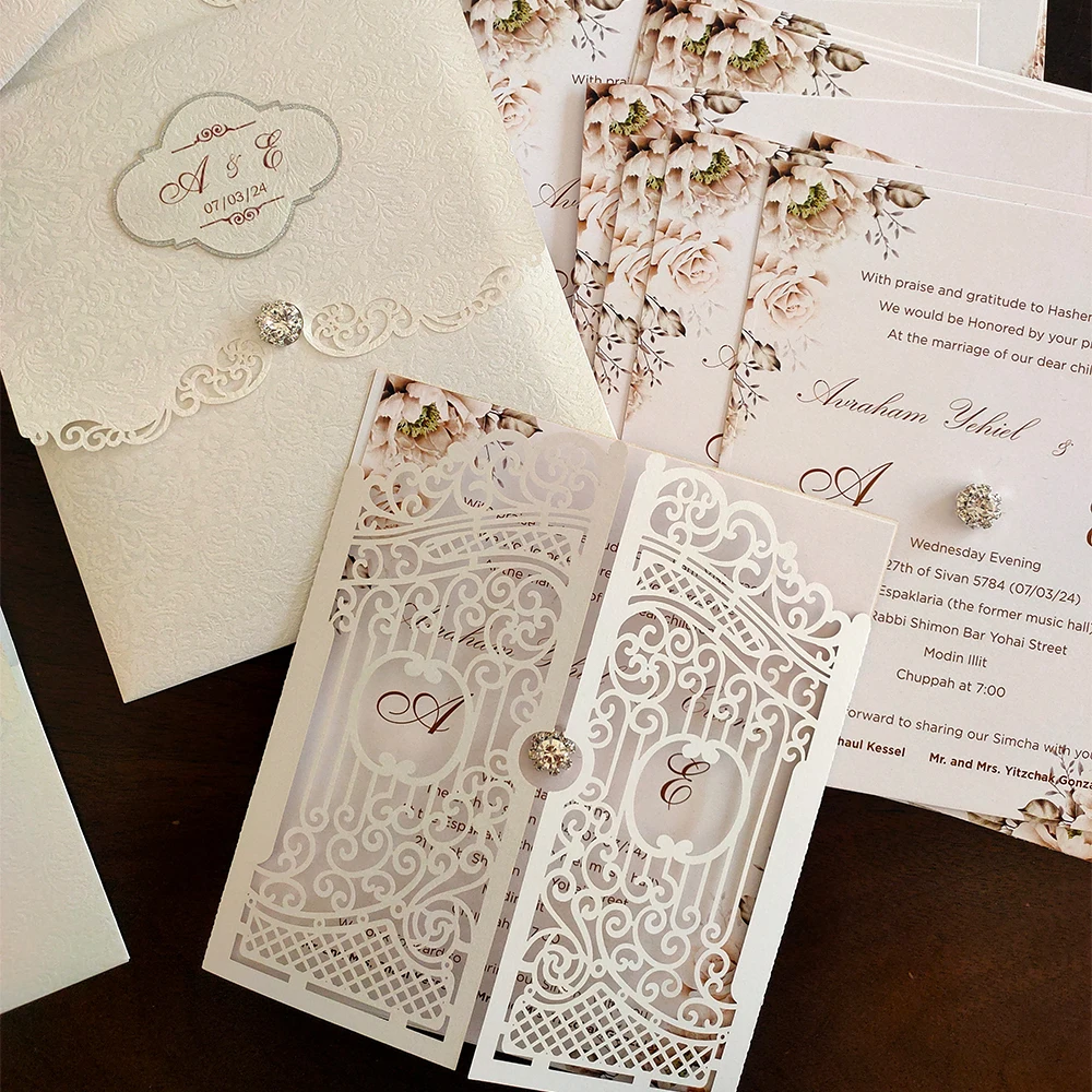 High-end customized wedding invitation cards with White Textured Envelope with Diamond Buttons