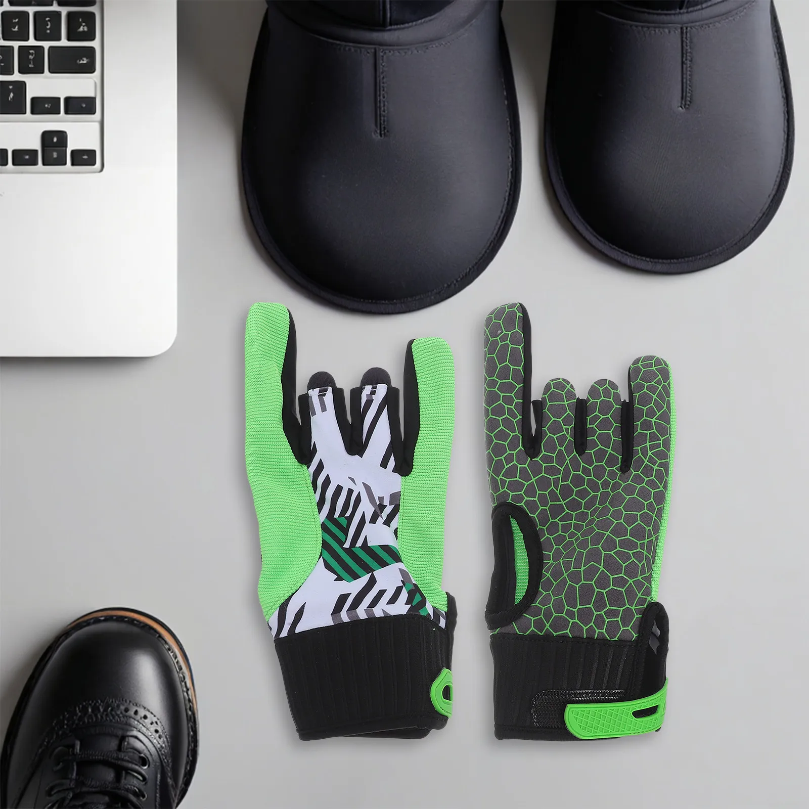 

1Pair Professional Exposed Finger Bowling Gloves Wrist Protector Anti-Slip Breathable Elastic Sports Gloves Size L Green