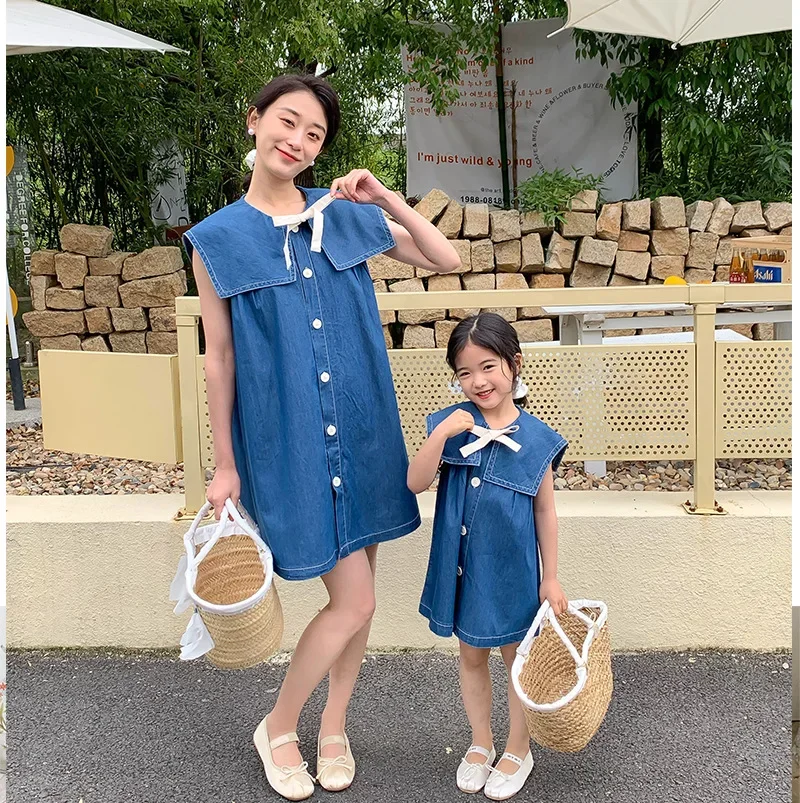 Mom and Daughter Matching Denim Dress Big Collar Mommy and Baby Girl Cute Sleeveless Dresses Fashion 2023 New Women Clothing