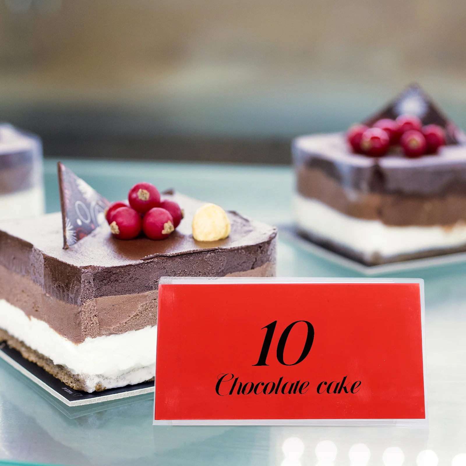 10 قطع من حامل لوحة اسم المكتب البلاستيكي الشفاف، حامل عرض مثلث شفاف مزدوج الجوانب لأعمال مكتب الطلاب