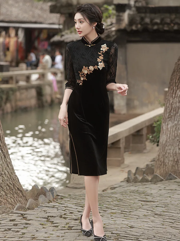 

FZSLCYIYI Vintage Flower Embroidery Velour Women Mid-Length Qipao Chinese Mandarin Collar Femme Cheongsam Dress