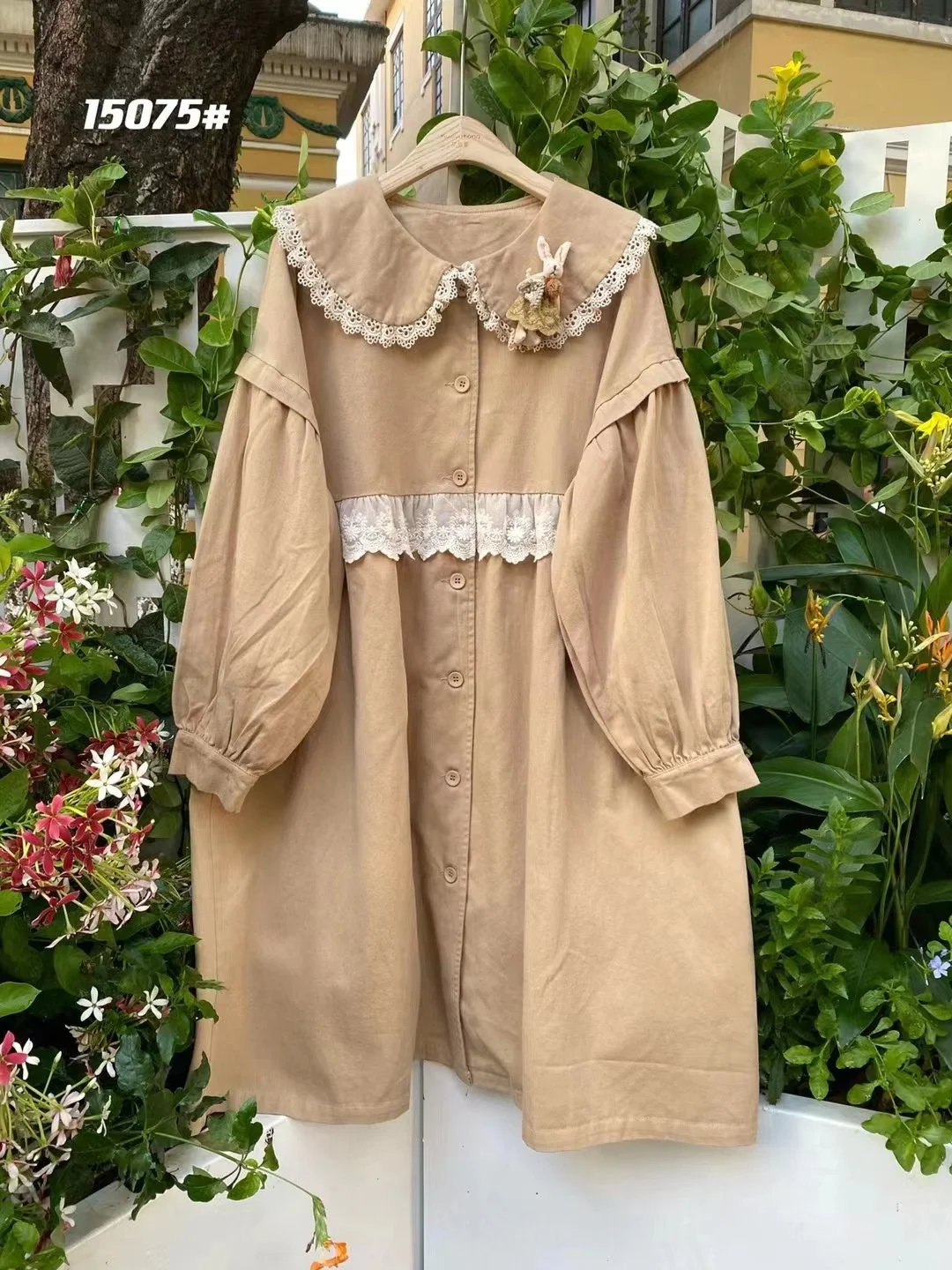 

Autumn New Arrival Women's Doll Collar Long Sve Front Button Dr Coat Floral Lace Splicing Sle Cotton Material