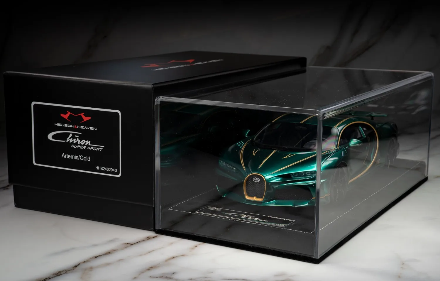 

HH 1:18 Chiron SuperSport Diecast Model Car Resin Limited to 3 units