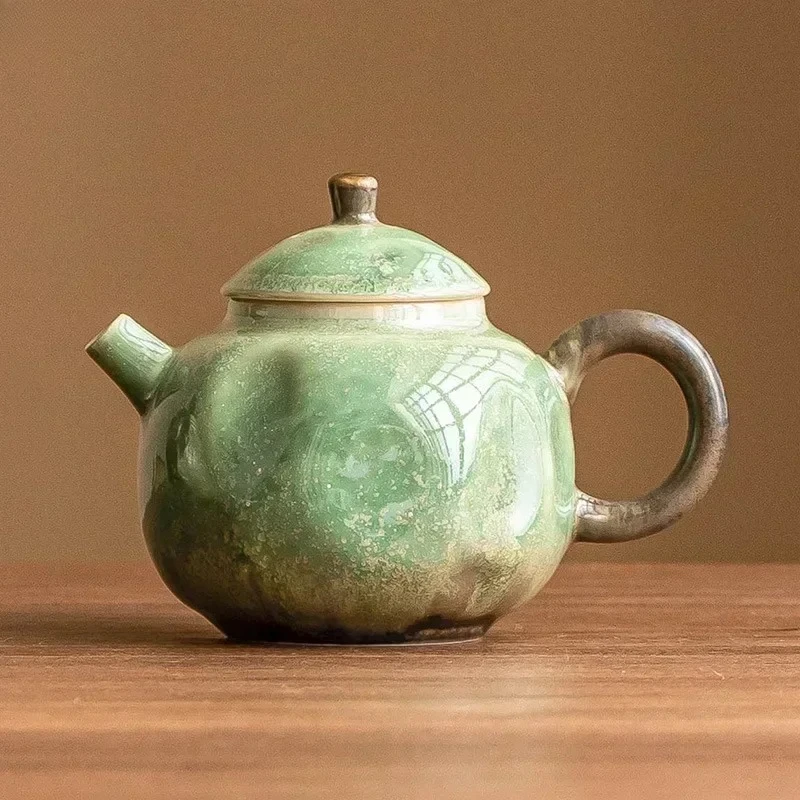 Tetera de cerámica verde con cambios de horno, hervidor de té con infusión, olla individual con filtro, utensilios para preparar té de la tarde