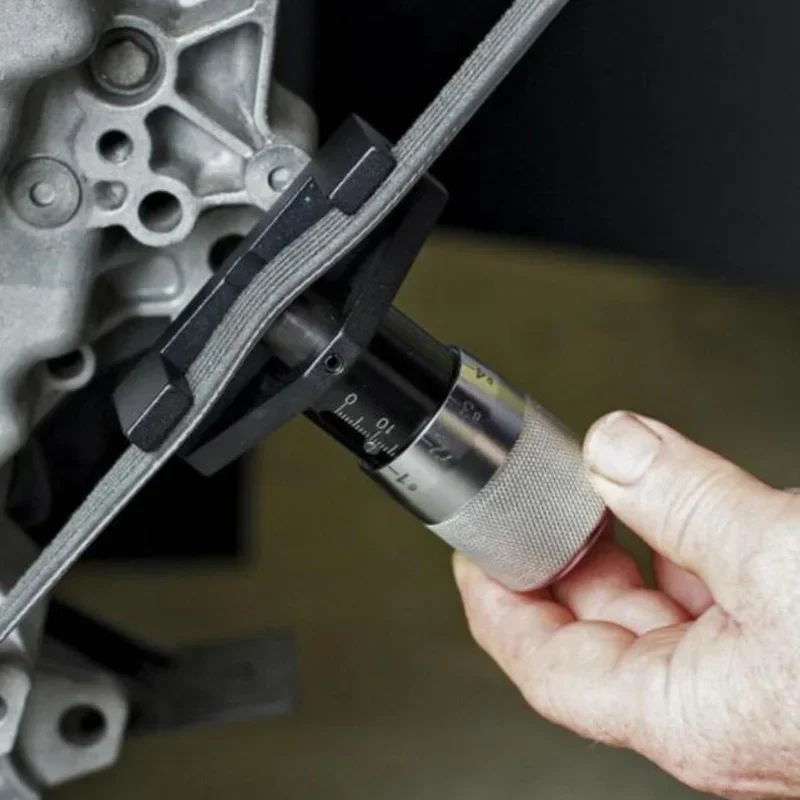 Misuratore di tensione della cinghia Tester di tensione della cinghia dentata Misuratore di rilevamento Strumento professionale di riparazione auto Tester di tensione della cinghia