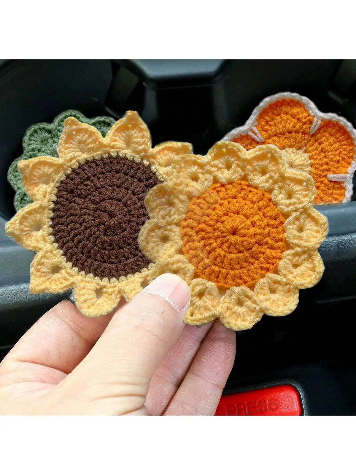 2 pieces of car coasters - hand-knitted flower patterns, featuring a fresh and lovely style with sunflowers symbolizing good luc