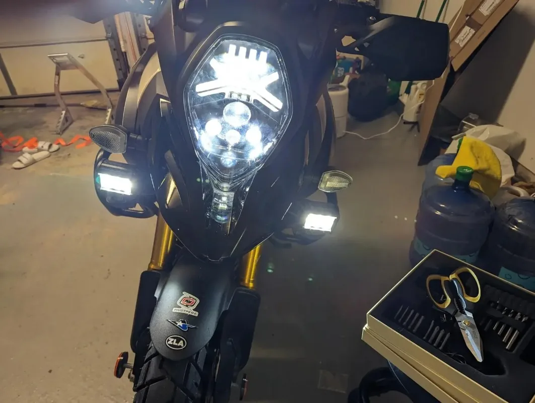 Aluminum LED Headlight Hi-Low DRL Assembly for Suzuk i V-Strom 650 1000 DL650 DL1000 New Condition 6000k Color Temperature