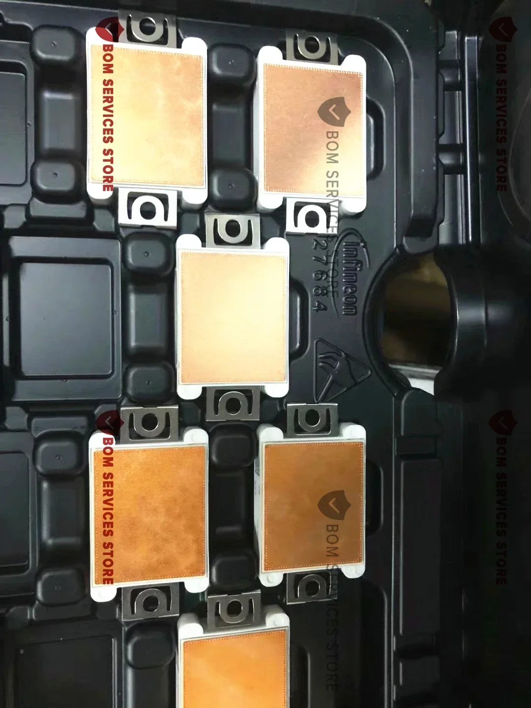 وحدة IGBT الأصلية الجديدة ، FP10R12W1T4 FP15R12W1T4 FS25R12W1T4 fp10r12w12w12w1t4b3 FP15R12W1T3 fp10r12r12w1t4b11