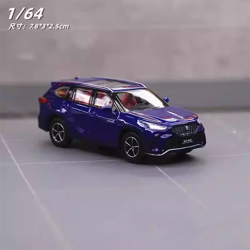 Diecast 1/64 Scale Crown Suv Off-road Vehicle Alloy Simulation Car Model Ornament Toy Collection Display Gift Souvenir