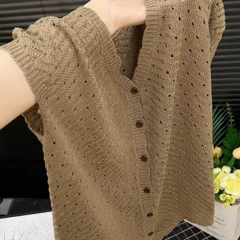 2026 V-Neck Hollow out Short Sleeve Top Versatile Lazy Style Summer New Anti-Aging Knitted Q350
