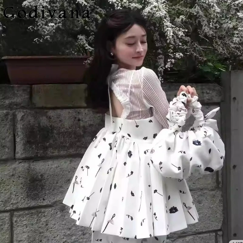 

2026 Japanese Style New Ladies Sweet Floral Embroidery Handbag Girls Women's Fashion Versatile Casual Clutch Bags