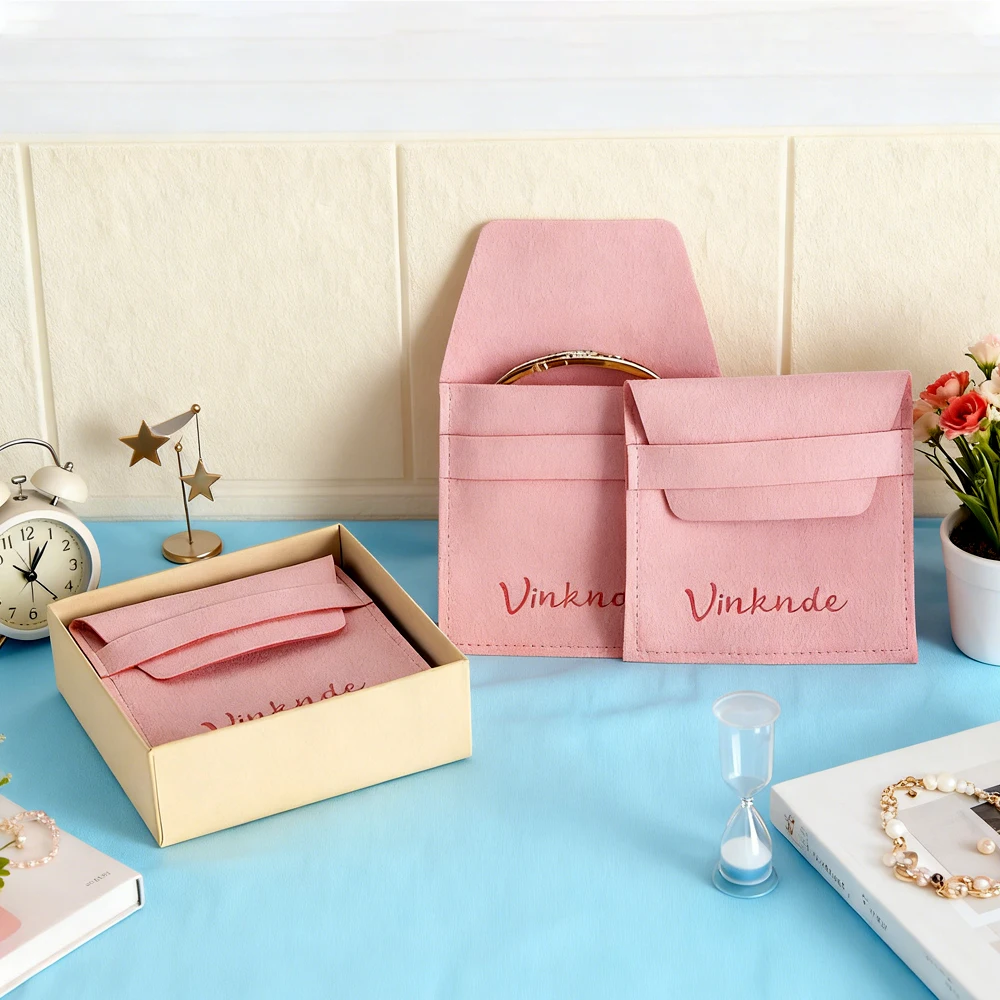 

100 шт., розовый конверт из микрофибры 10x10 см с принтом на заказ, бижутерия для контейнера для ювелирных изделий, подарочное ожерелье, упаковочные мешочки