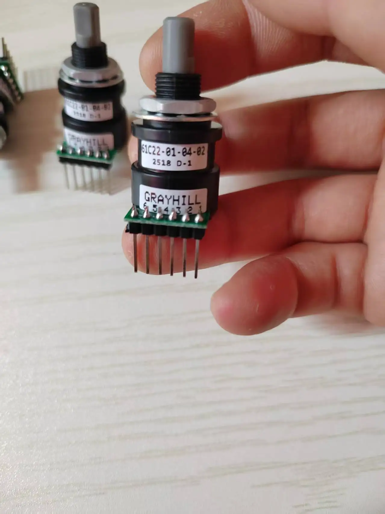 Совершенно новый фотоэлектрический энкодер Grayill 61C221-04-02, поворотный джойстик с ручкой, старая модель, черный пластиковый корпус