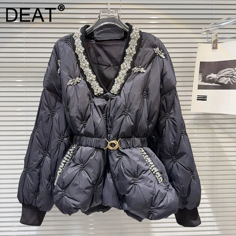 DEAT 2024 Winter New Arrival Rhinestone Bead V-neck Cotton-padded Coats For Women Pockets Warm Jackets Female Trendy 11A01795