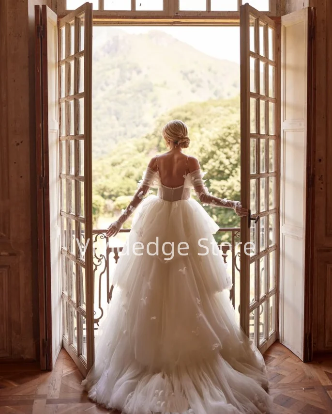 Customized Fantasy White Strapless Wedding Dresses Butterfly Applique Luxury Bridal Gowns vestidos de novia de talla grande