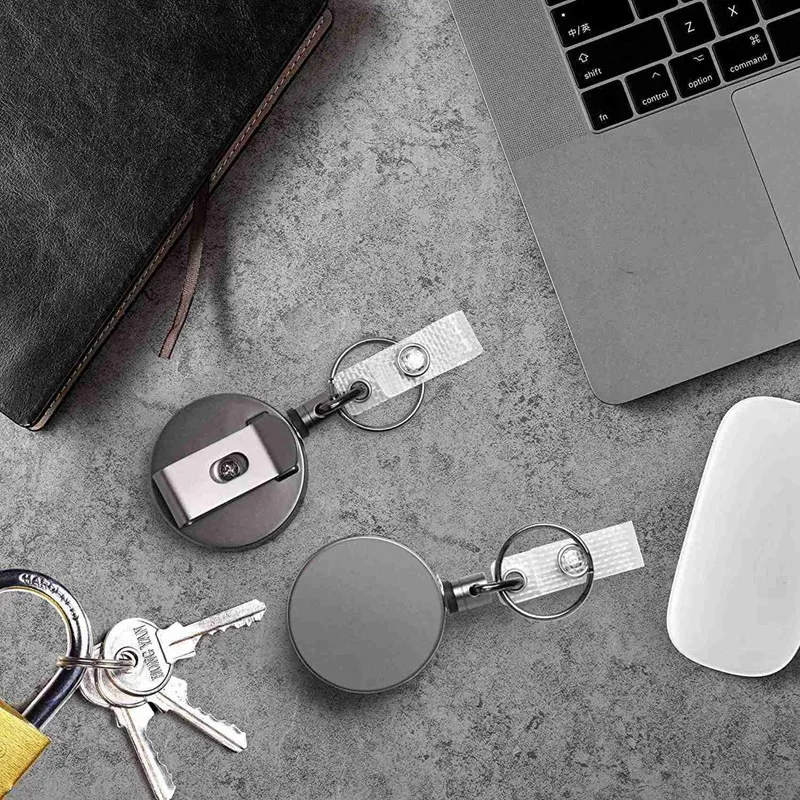 حامل شارة قابل للسحب الثقيلة ، حامل شارة معرف معدنية مع مشبك حزام ، حلقة رئيسية لبطاقة الاسم وسلسلة المفاتيح ، 20 حزمة