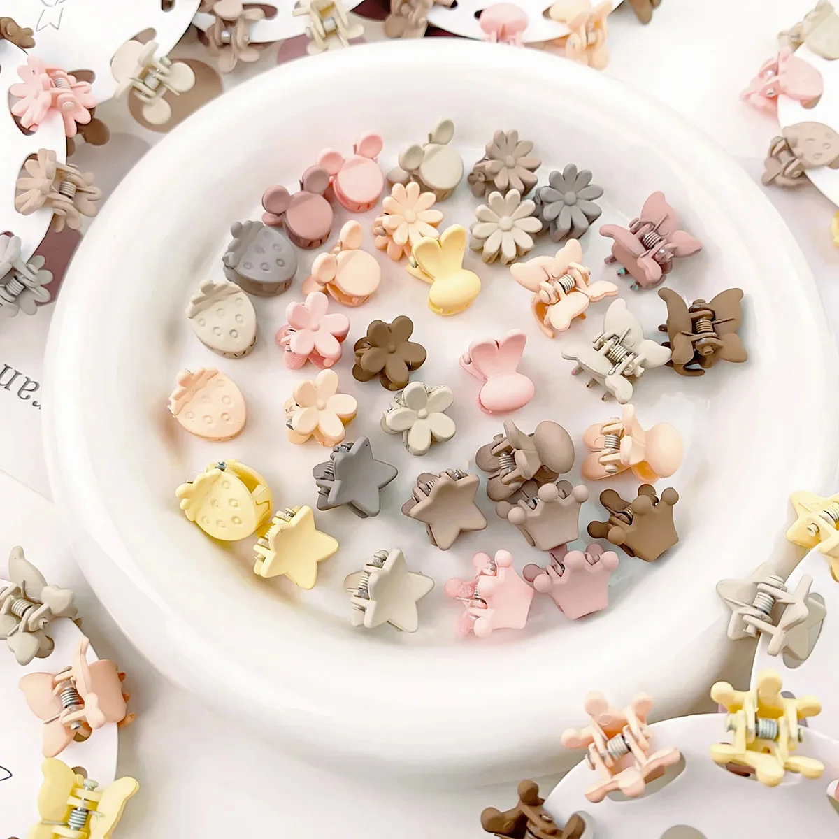 10Pcs/Set Mini Cute Oatmeal Color Clip Hyuna Style Solid Color Hair Clip Children's Bangs Broken Hair Clip Hair Accessories image 4
