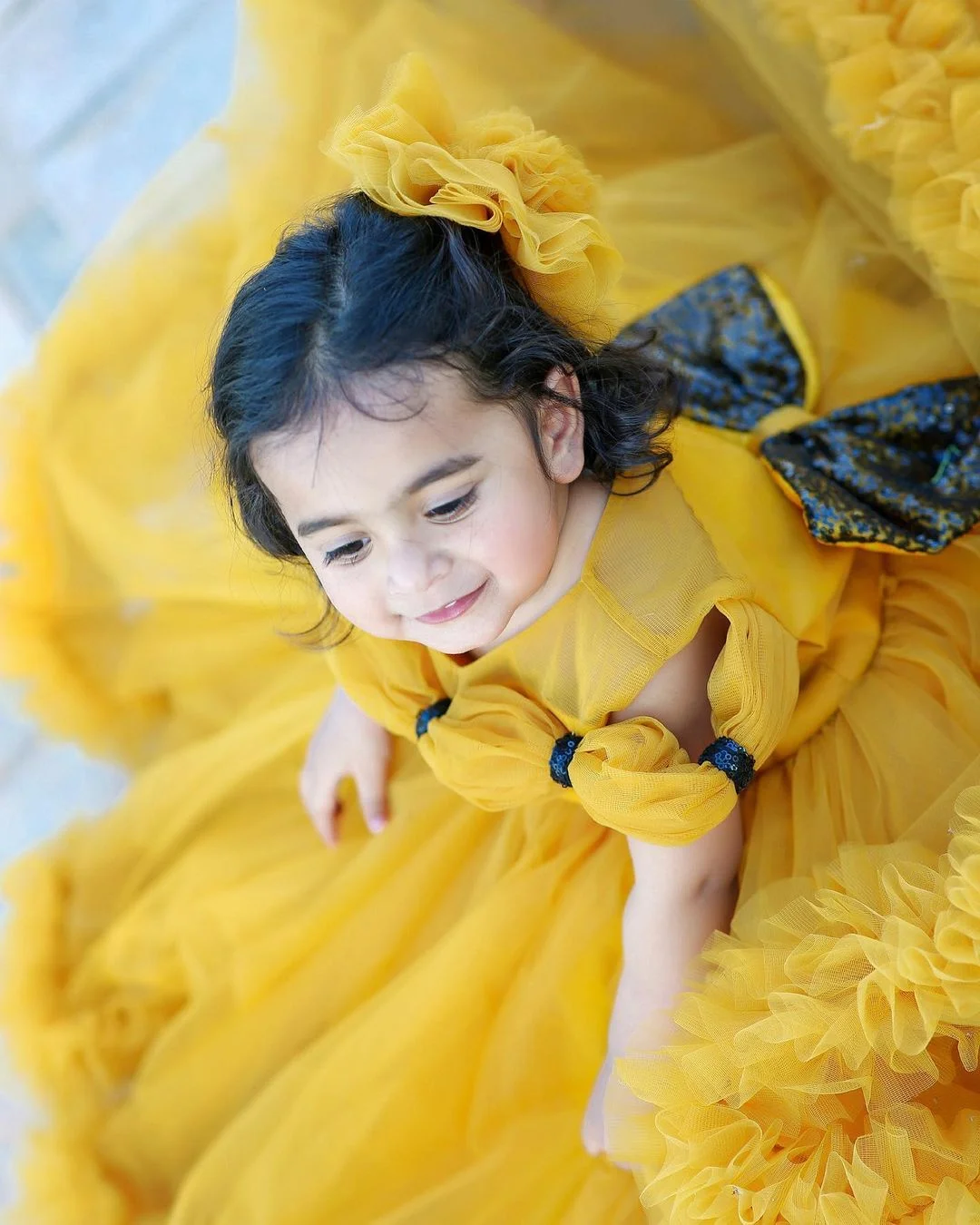 Elegant สีเหลืองดอกไม้สาวชุดสําหรับงานแต่งงานเจ้าหญิง Tulle Puffy กับโบว์เด็กวันเกิด Party First Communion Ball Gowns