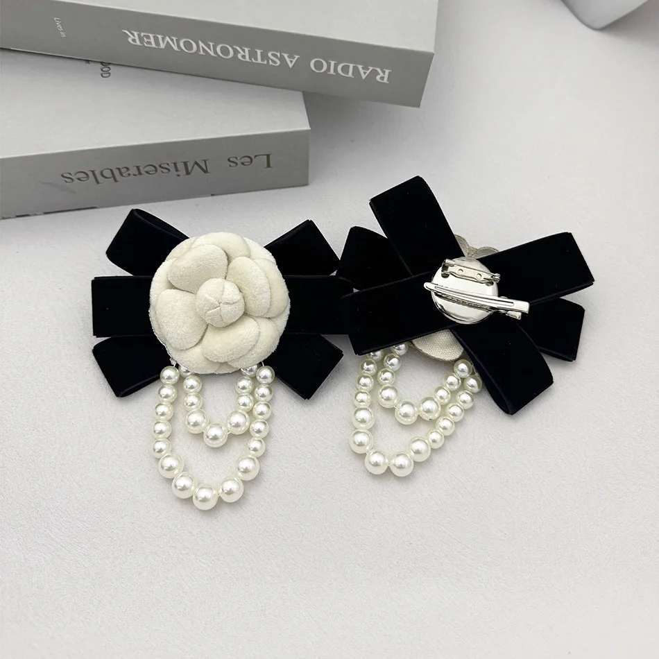 New Elegant Velvet Camellia Bow Pearl Tassel Brooch Pins for Women Flower Lapel Badge Fashion Jewelry Accessories Gifts