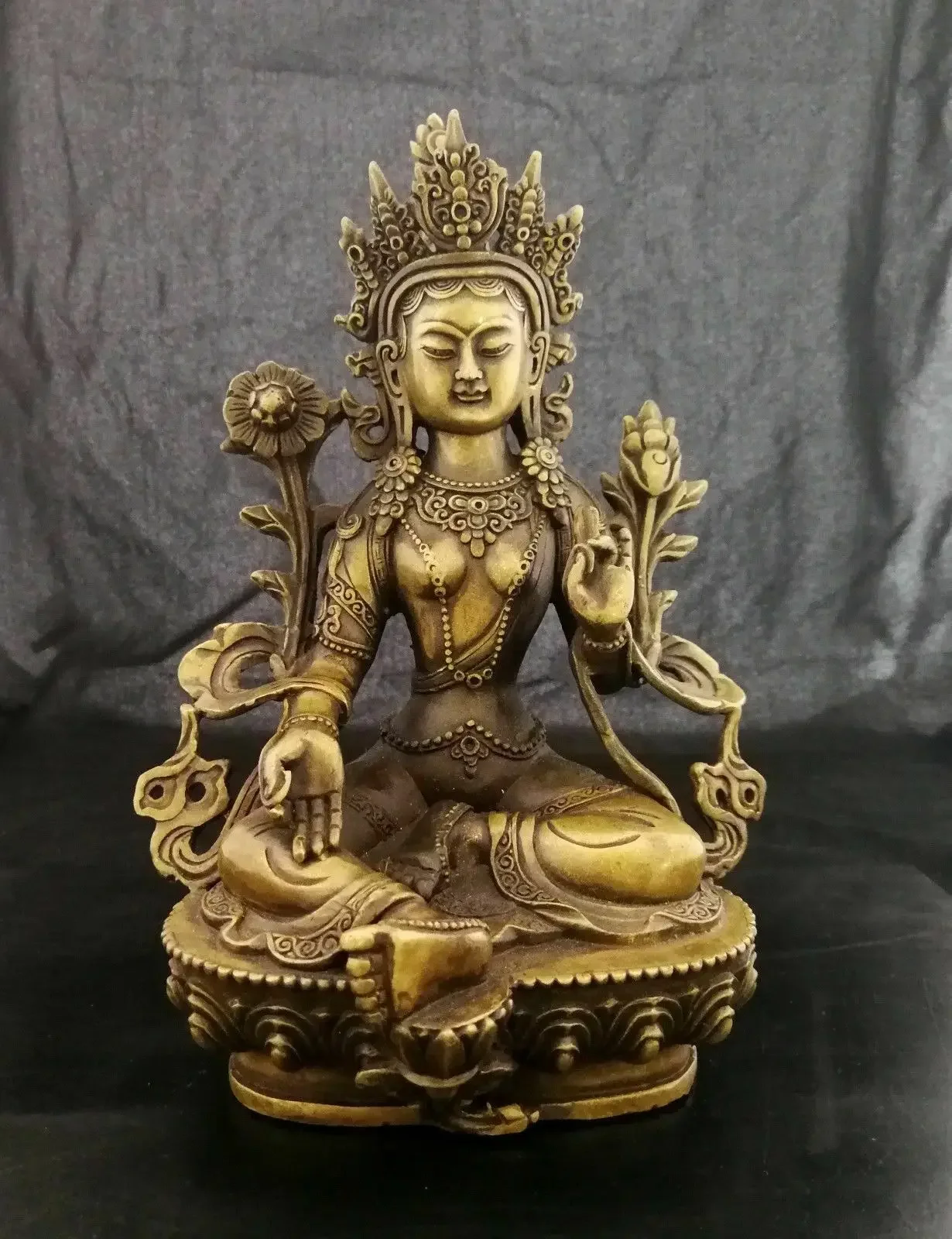 

Tibet Bronze Bodhisattva Tara (green) Kwan-yin Chenrizg Buddha lucky Statue