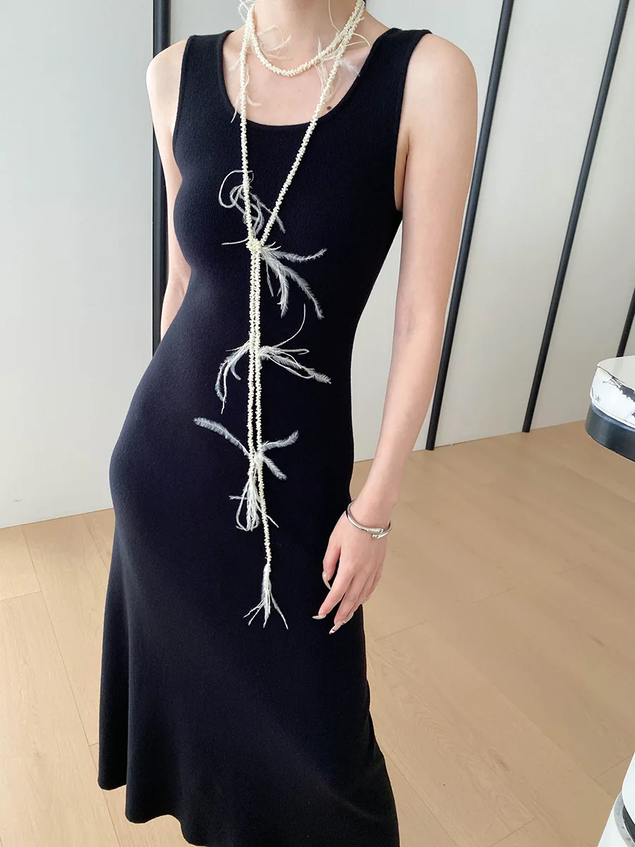 Frühlings- und Sommerkleid für Damen, einfarbig, modisch, im Pendlerstil, schmal geschnittenes Strickkleid – Detail 10