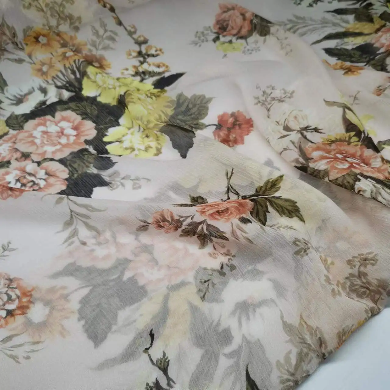 Floral Mulberry Silk Georgette 8mm Crepe Qualified 100% Silk Breathable Sewing Fabric