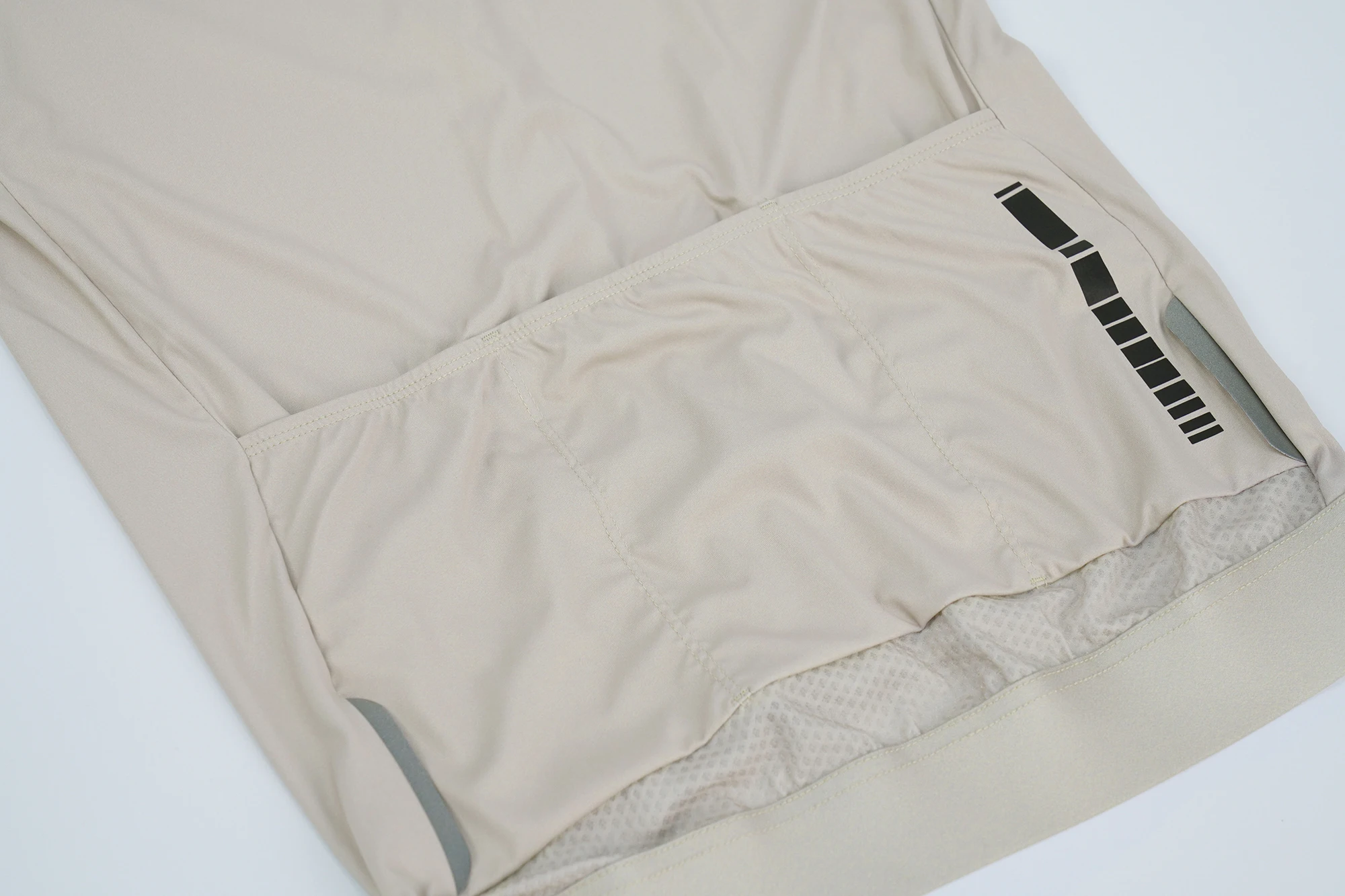 DAREVIE Radtrikot mit 3D-Bubble-Ärmeln, UV-Schutz, Profi-Level, Herren-Radtrikot, Feuchtigkeitsableitend, Rutschfest – Detail 21