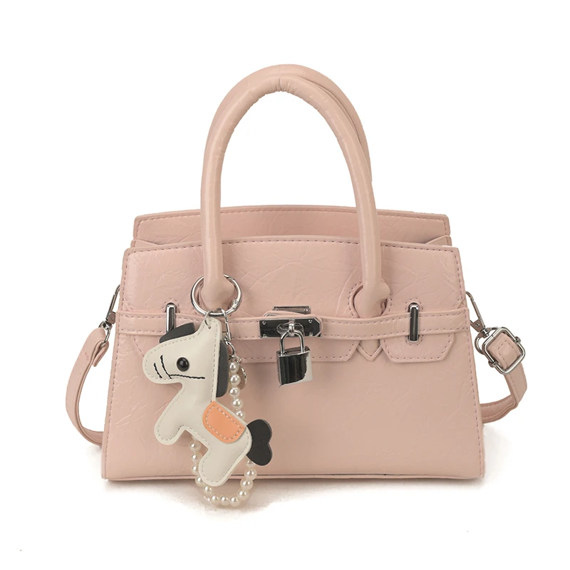 

Винтажная элегантная классическая сумка для подгузников для женщин: минималистичная кожаная сумка через плечо, роскошная модная дизайнерская сумка-тоут.